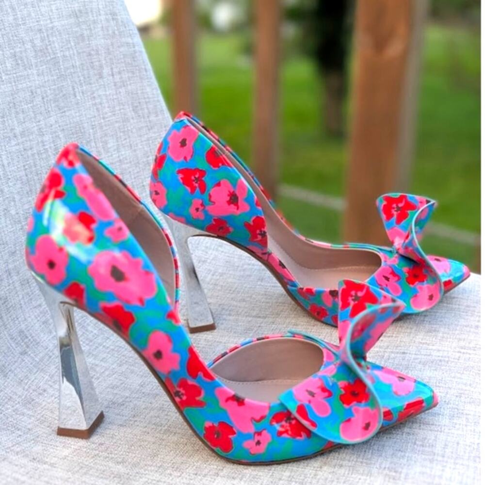 Betsey Johnson Nobble Bow D'Orsay Silver Heels Size 10M Pumps Floral Retro New - Picture 4 of 9